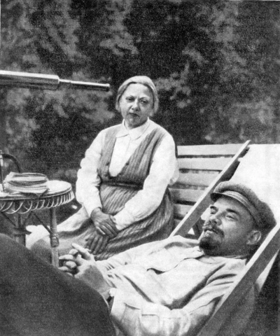 Страницы жизни Владимира Ильича Ленина (1870-1924) - Надежда Крупская Слушать аудио книги онлайн без регистрации полностью бесплатно - knigavkarmane.net